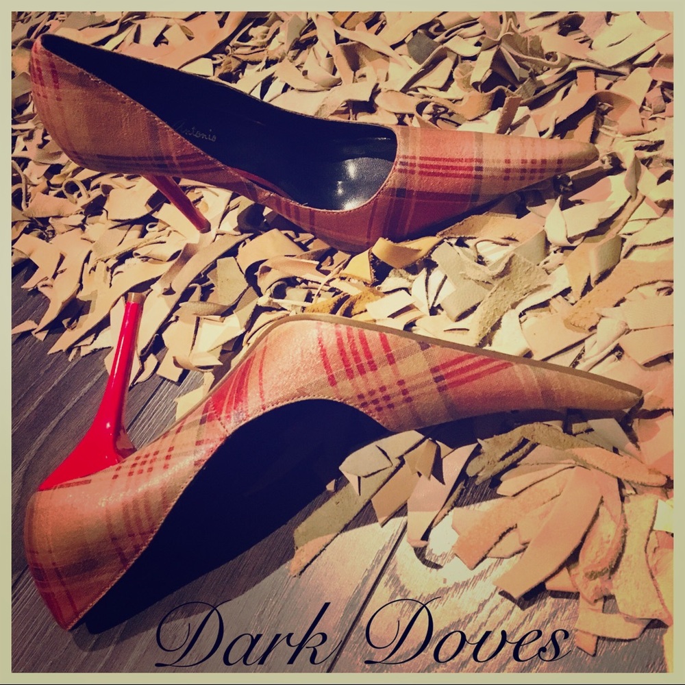 Michael Antonio Preloved Pointy Pumps